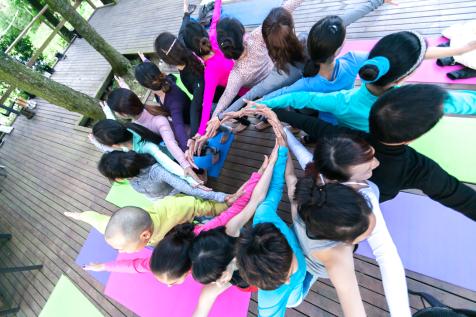 飞行流瑜伽教练培训-户外活动